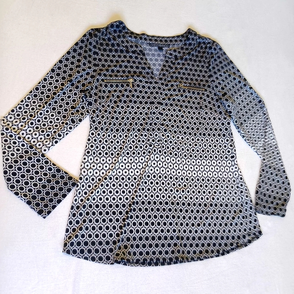Coco Bianco Sz M Monochrome Circle Pattern Long Sleeved V Neck Top Metal Detail